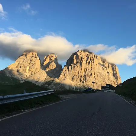 Готель Fedaia Joy Канацеї