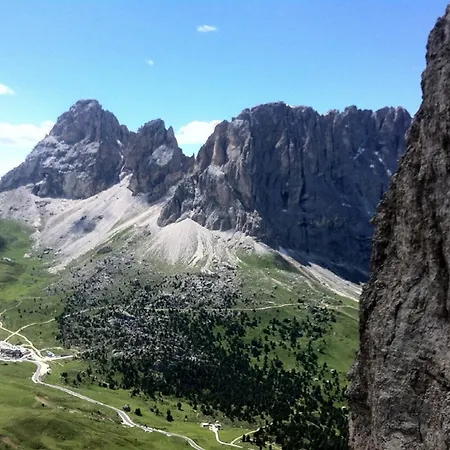 Fedaia Joy 酒店 3*