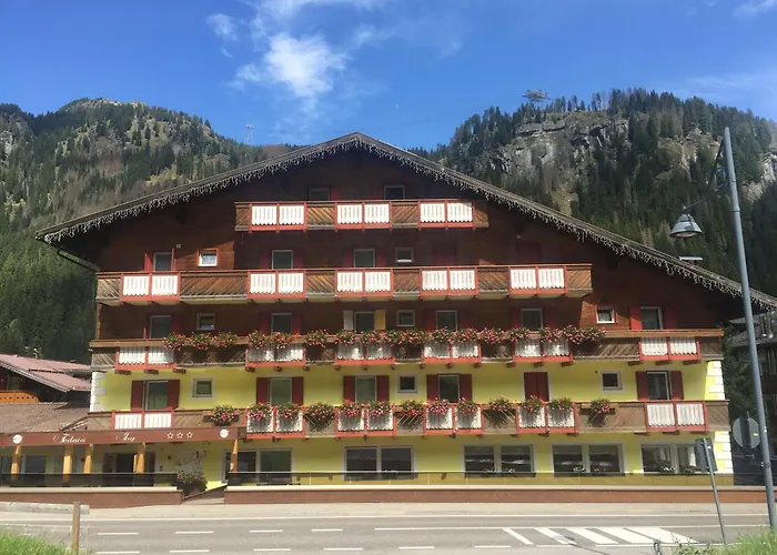 Hotell Fedaia Joy 3*